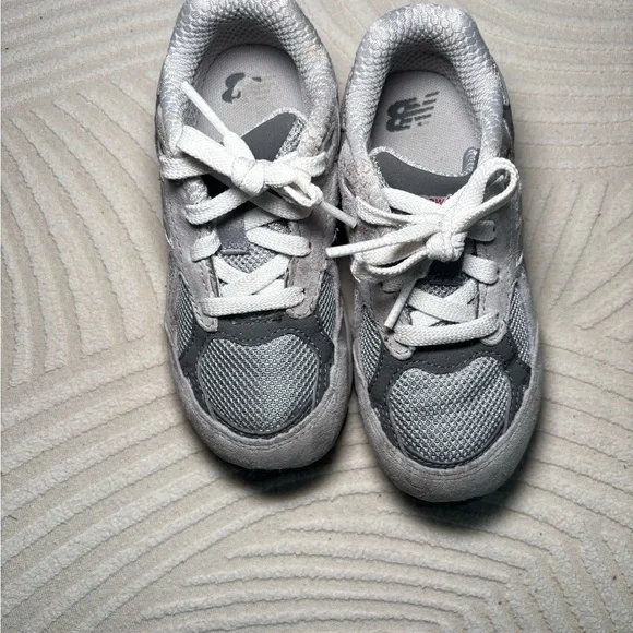 New Balance 990v3 Toddler Shoes - Picture 3 of 4